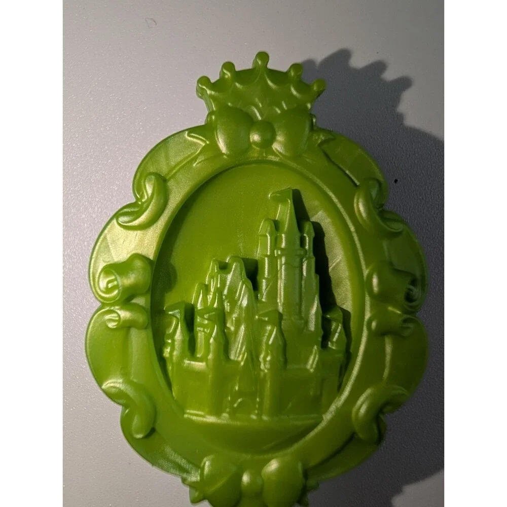 Disney Parks Princess Hair Brush  Doll Lot of 2 – Green & Gold